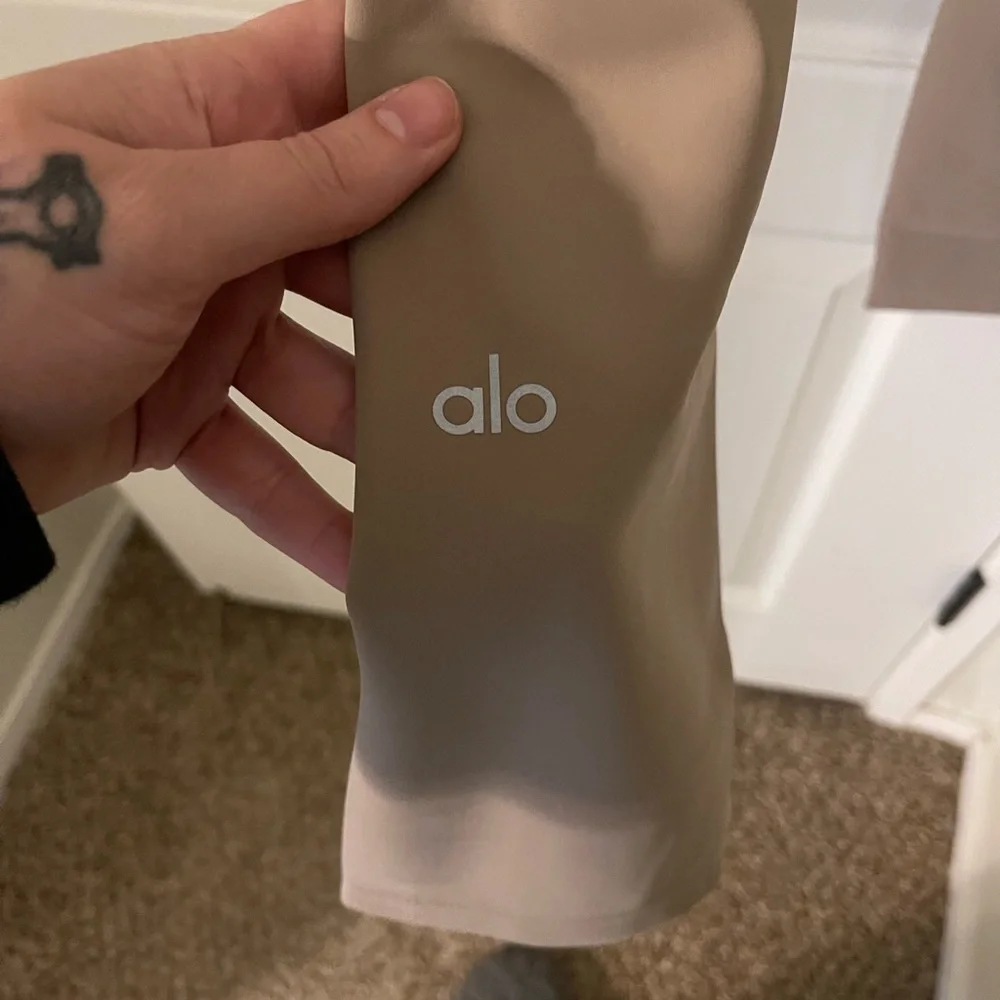 Alo cropped leggings - Picture 3 of 4